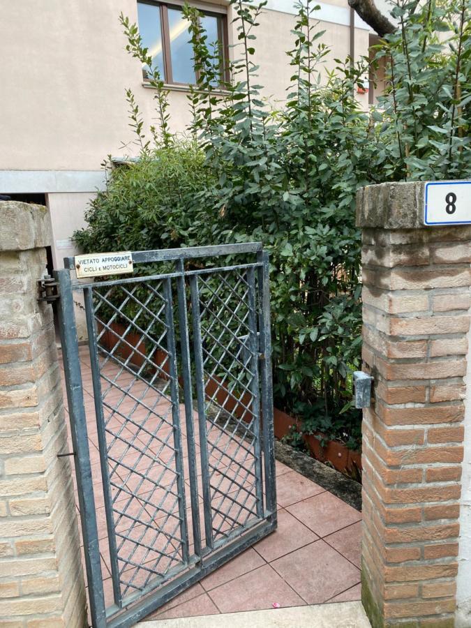 Via Cortirola Luxury Apartment Pesaro Kültér fotó